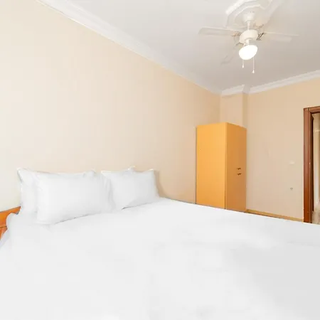 Apartamento Central Flat W Balcony 10 Min To Hadrian Gates